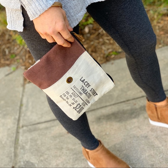 Lacey Street Theatre bag - Picture 6 of 8